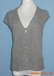 盈富針織時(shí)裝 專注設(shè)計(jì)，引領(lǐng)針織時(shí)尚新潮流